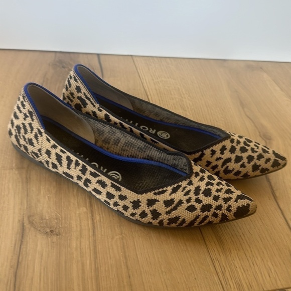 Rothy’s Women’s Pointed Toe Leopard Print Flats Shoes 9 Tan & Brown Slip On - Picture 2 of 6